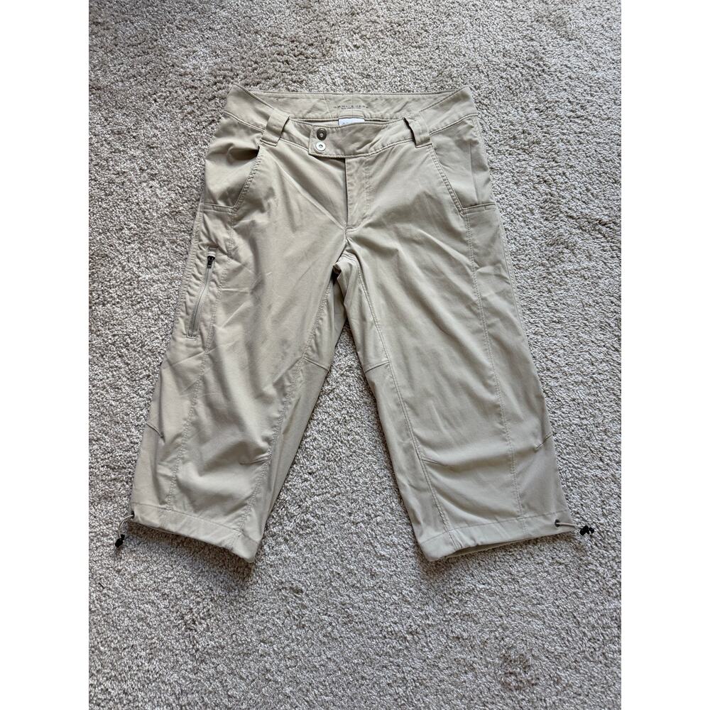 Columbia Omni-Shield Beige Capri Hiking Pants Women's Size 8 Gorpcore Outdoors